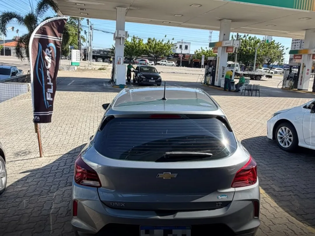 Chevrolet Onix 2021, foto 3 de 5