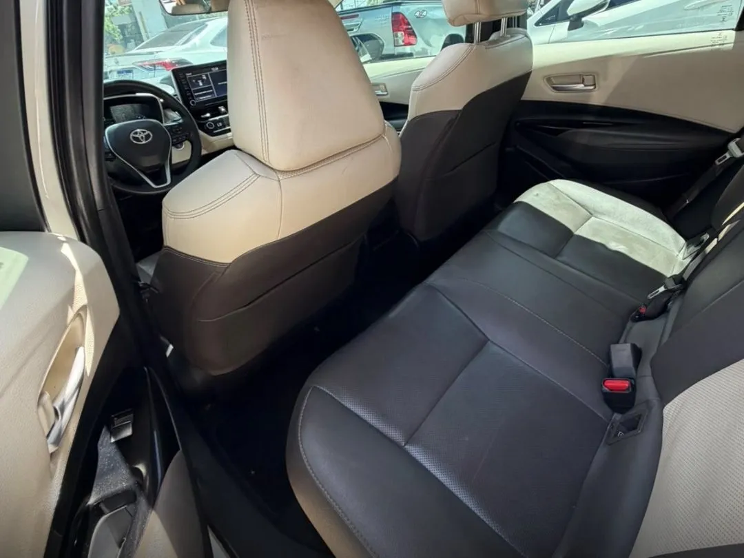 Toyota Corolla 2020, foto 5 de 5