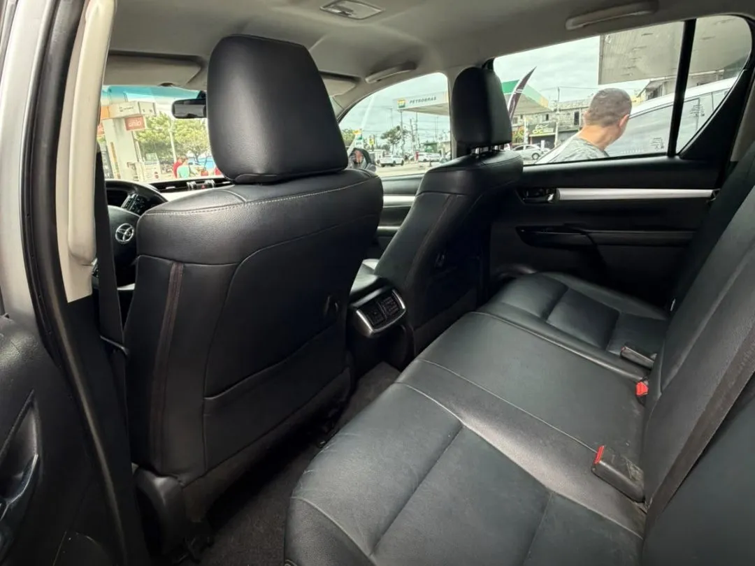 Toyota Hilux 2016, foto 5 de 5